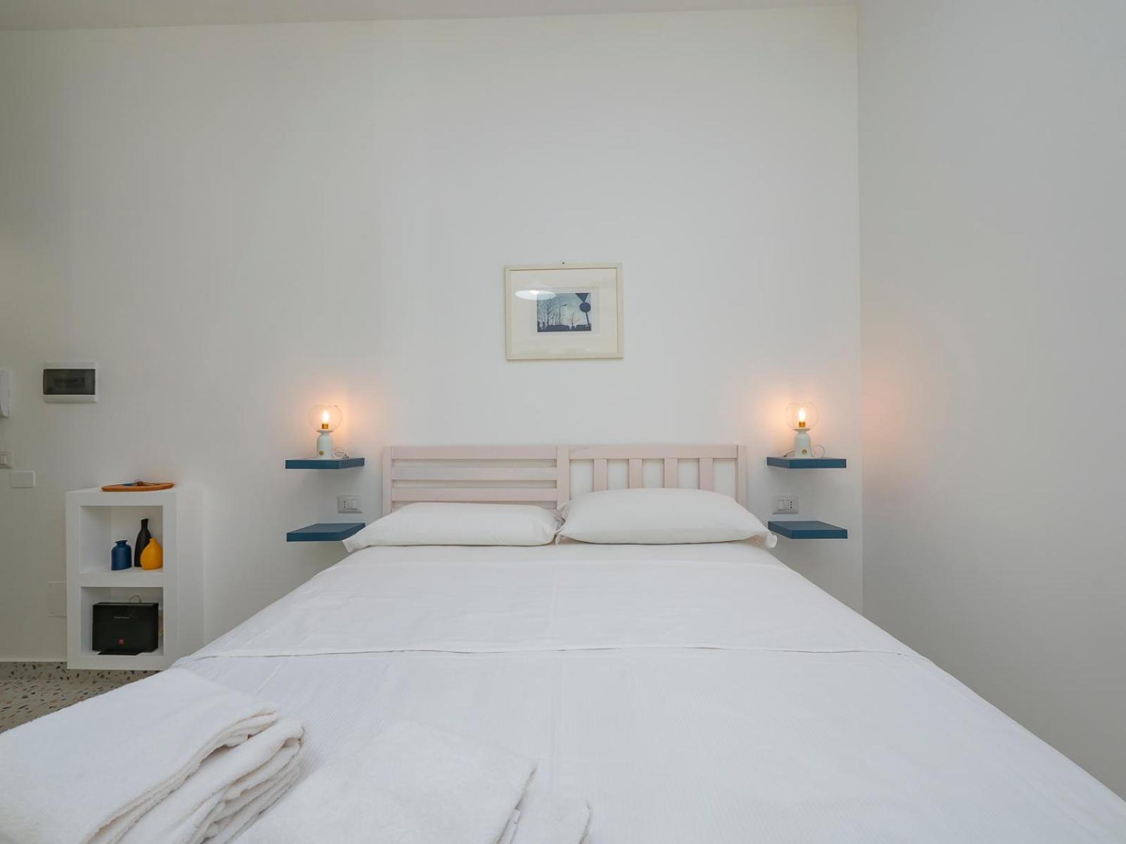 Appartamento 2 Pax Wi-fi- Via D'agrate, 19 C Milano